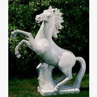 Pferdestatue / Skulptur aus feinstem Wei�zement