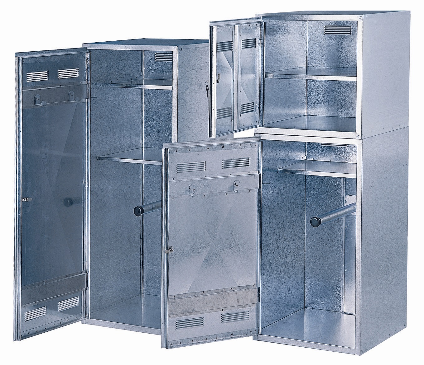 STRÖH Sattelschrank 150 x 60 x 60 cm Mit Ablagen & Trensenhaken