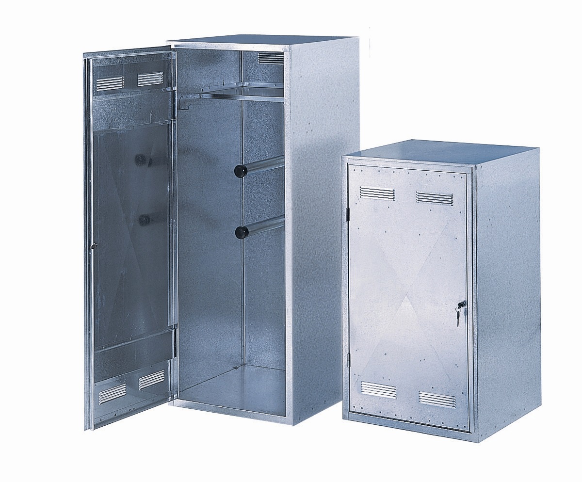 STRÖH Sattelschrank 150 x 60 x 60 cm Mit Rundrohrstützen & Trensenhaken