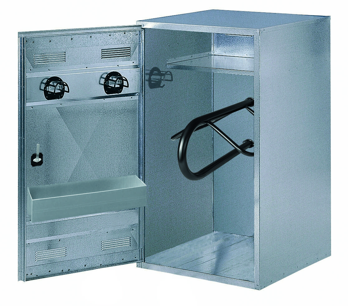 STRÖH Sattelschrank 150 x 70 x 75 cm Mit Westernsattelhalter & Trensenhaltern