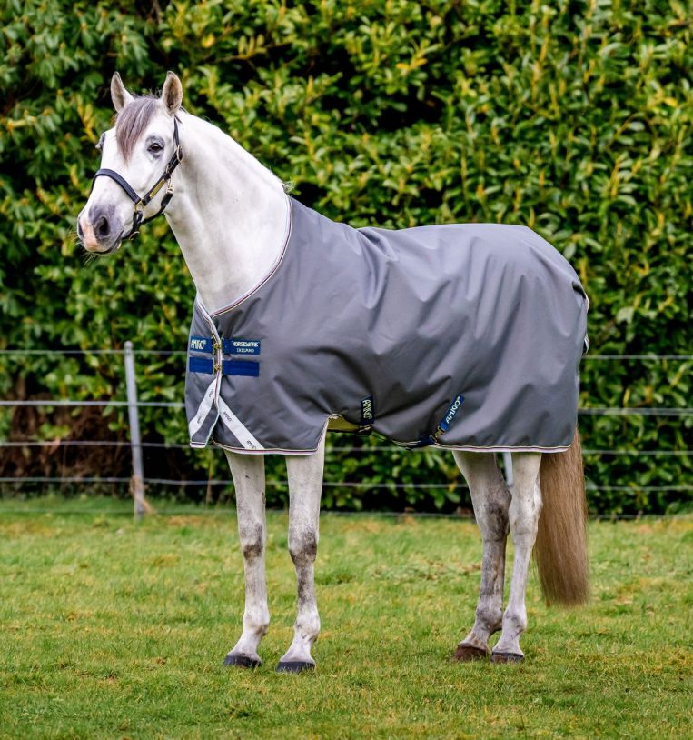 Horseware Amigo 100g Bravo 12 Original Turnout 140 cm, Shadow/ Navy & Lime