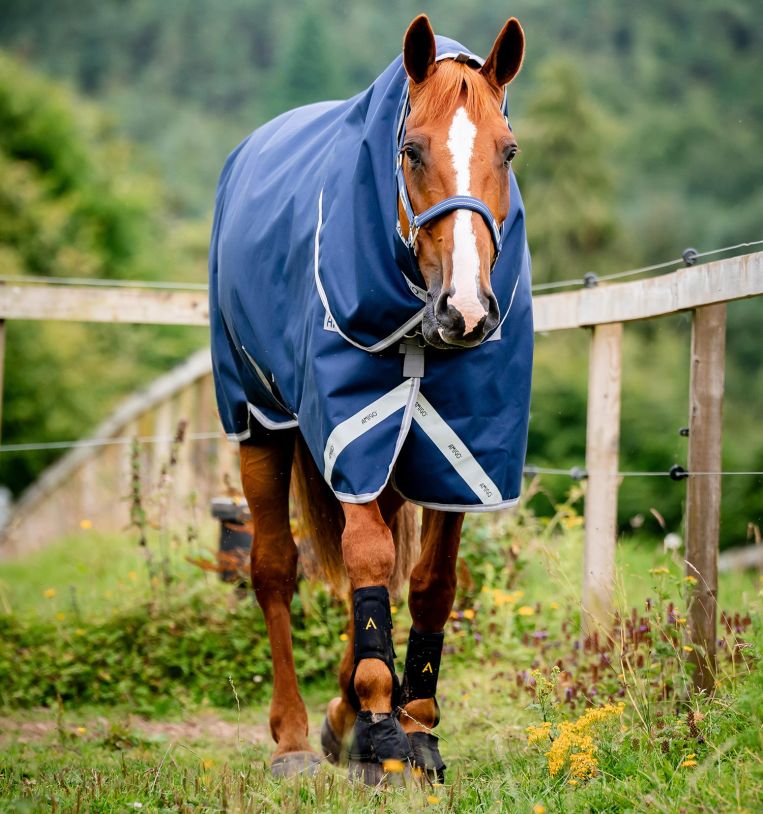Horseware Amigo 1200D Plus Liner Bundle Turnout Navy/Titanium Grey & Silver, 140 cm
