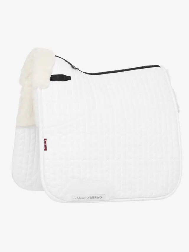 LeMieux Merino+ Halbunterlegte Suede Dressurschabracke White/White, L