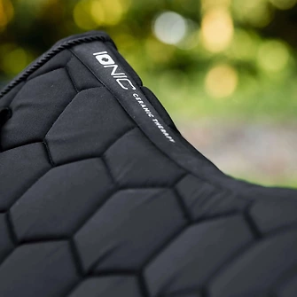 Produkt Bild Horseware Ionic Springschabracke 3